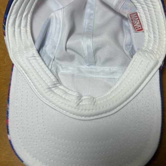 Disney Spider-Man: Miles Morales Artist Series Hat by Mateus Manhanini (MARVEL) - Picture 10 of 14